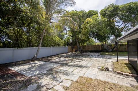 1830 NE 2nd Lane, Boynton Beach FL - photo 12 of 13