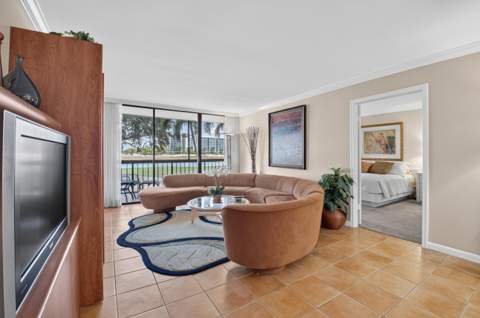 1721 Bridgewood Drive, Boca Raton FL - photo 8 of 66