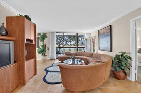 1721 Bridgewood Drive, Boca Raton FL - photo 10 of 66
