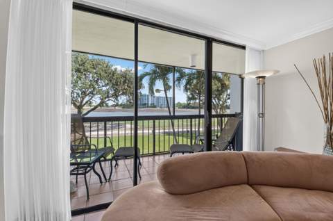 1721 Bridgewood Drive, Boca Raton FL - photo 12 of 66