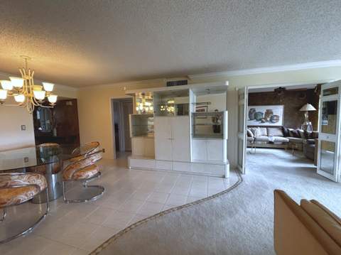 3930 Oaks Clubhouse Drive #506, Pompano Beach FL - photo 6 of 15