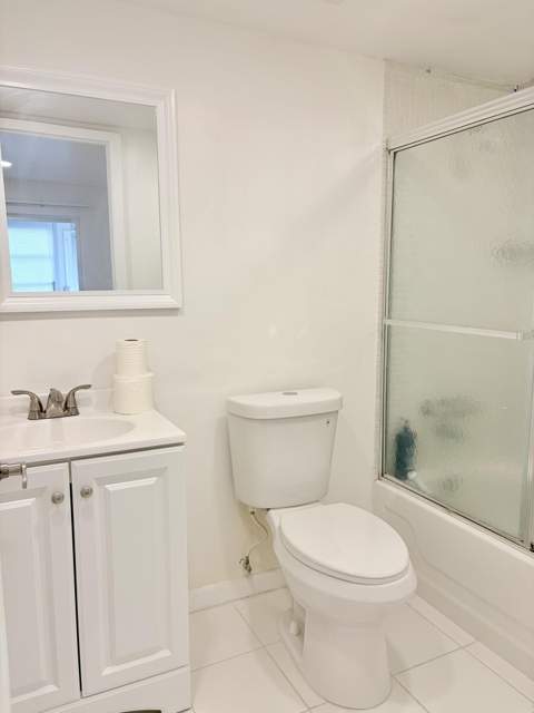 251 Flanders F, Delray Beach FL - photo 10 of 11