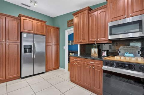 8751 NW 19th Street, Coral Springs FL - photo 11 of 41
