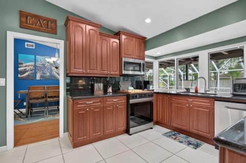 8751 NW 19th Street, Coral Springs FL - photo 12 of 41