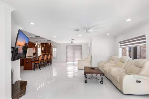 2557 SW 14th Court, Deerfield Beach FL - photo 6 of 28