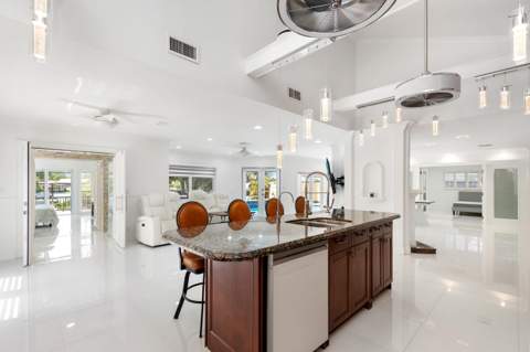 2557 SW 14th Court, Deerfield Beach FL - photo 9 of 28