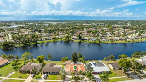 2557 SW 14th Court, Deerfield Beach FL - photo 22 of 28