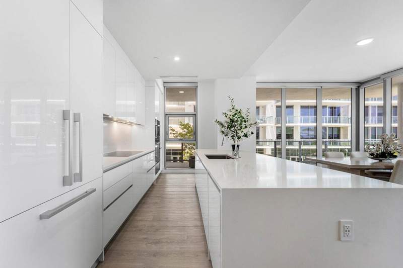 2 bedroom Condominium at 220 Lake Shore Drive #702, Nautilus 220 Condo, Lake Park — photo 5