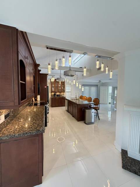 2557 SW 14th Court, Deerfield Beach FL - photo 7 of 28