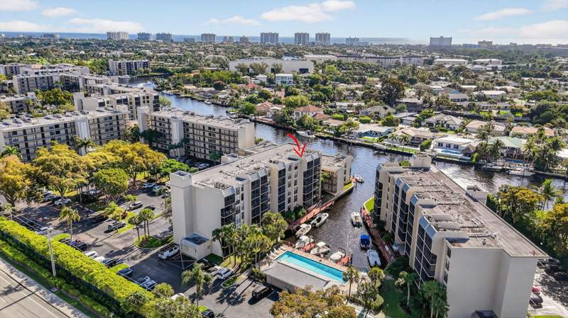 2 bedroom Condominium at 20 Royal Palm Way #602, Boca Bayou, Boca Raton — photo 2