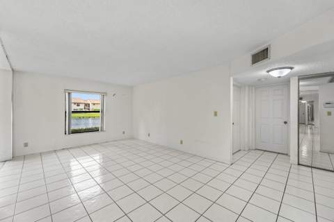 8577 Boca Glades Boulevard #A, Boca Raton FL - photo 10 of 33