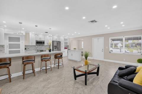 5790 Wanda Lane, Delray Beach FL - photo 10 of 81
