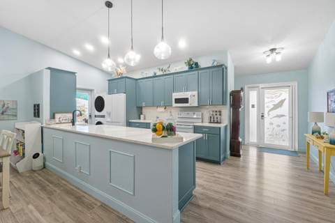 5225 Spice Drive, Palm Beach Gardens FL - photo 9 of 36
