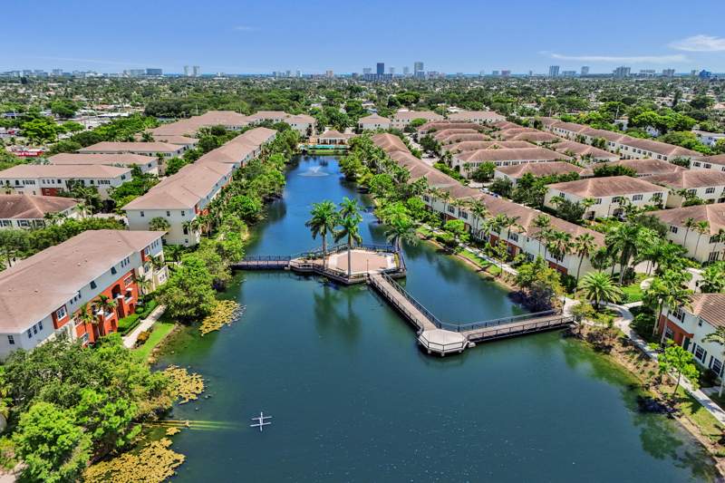 3 bedroom Townhouse at 612 SW 3rd Avenue, Orchid Grove Replat II, Pompano Beach — photo 3
