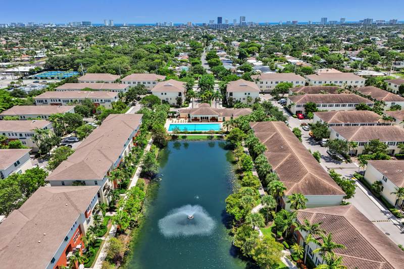 3 bedroom Townhouse at 612 SW 3rd Avenue, Orchid Grove Replat II, Pompano Beach — photo 4