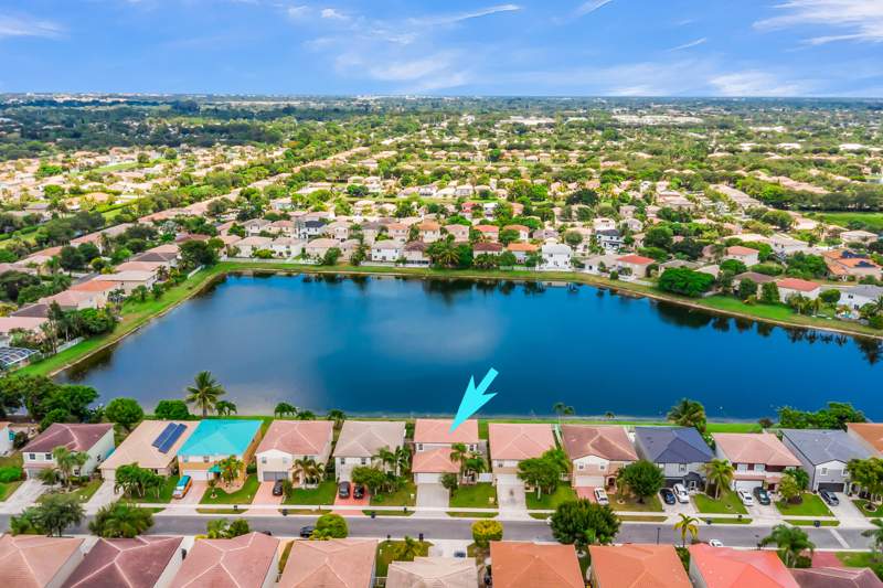 5 bedroom Single Family Residence at 6642 Rainwood Cove Lane, Rivermill, Lake Worth — photo 4