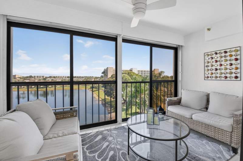 2 bedroom Condominium at 7310 Ashford Place #505, Huntington Lakes, Delray Beach — photo 4