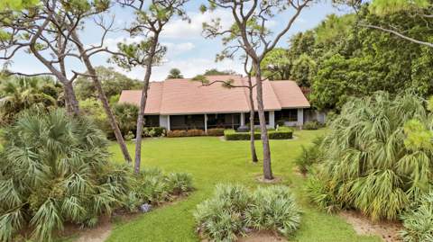 6245 SE Mariner Sands Drive, Stuart FL - photo 10 of 89