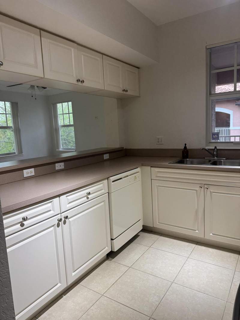 1 bedroom Condominium at 6650 W Sample Road #6650, Cypress Pointe At Coral Springs, Coral Springs — photo 3