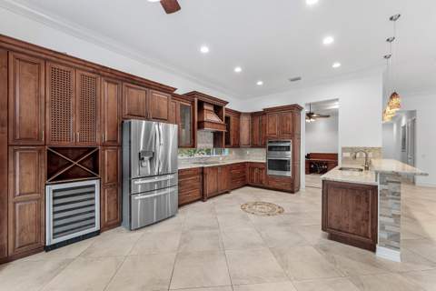 10582 Whitewind Circle, Boynton Beach FL - photo 10 of 76
