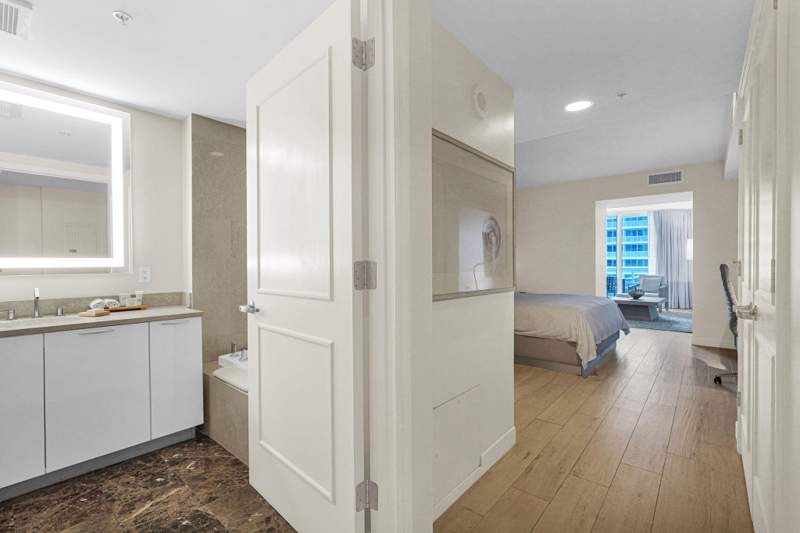 0 bedroom Condominium at 505 N Fort Lauderdale Beach Boulevard #1603, Q Club Resort & Residences Condo, Fort Lauderdale — photo 5