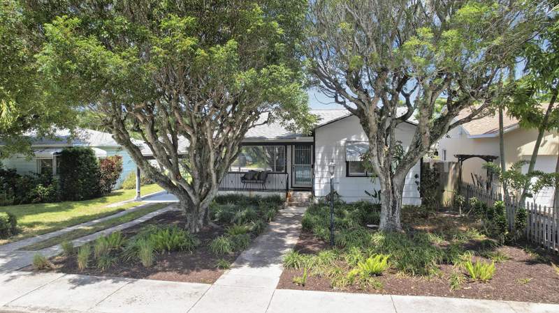 2 bedroom Single Family Residence at 1222 N L Street, Lake Worth Town Of, Lake Worth — photo 2
