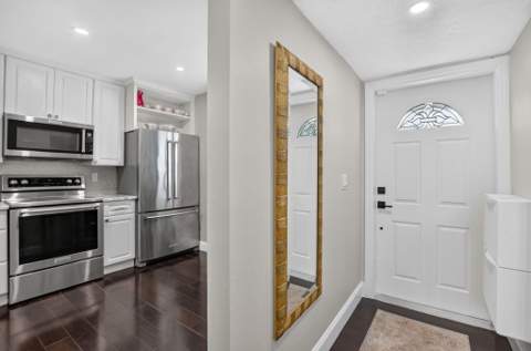 6388 Boca Circle, Boca Raton FL - photo 7 of 36
