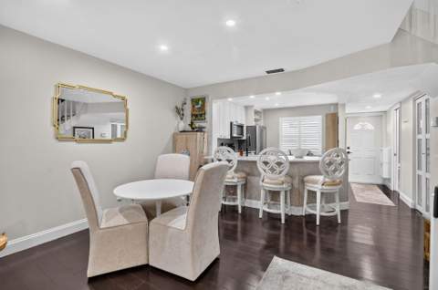 6388 Boca Circle, Boca Raton FL - photo 8 of 36