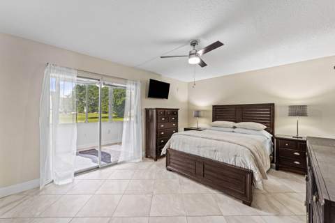 1015 Berkshire A, Deerfield Beach FL - photo 6 of 23