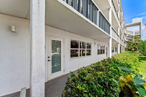1015 Berkshire A, Deerfield Beach FL - photo 14 of 23