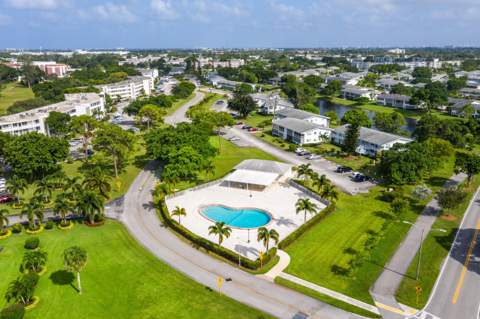 1015 Berkshire A, Deerfield Beach FL - photo 16 of 23