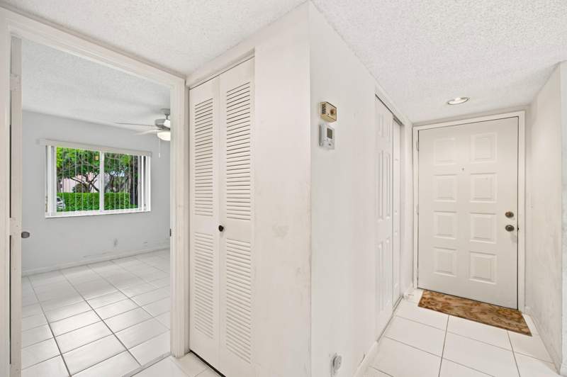 2 bedroom Condominium at 7321 Amberly Lane #110, Huntington Lakes Sec Four Condos, Delray Beach — photo 3