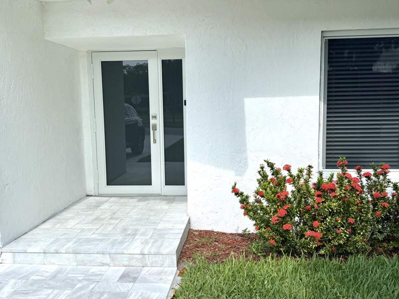 4 bedroom Single Family Residence at 1101 NW 5th Avenue, Conference Lake, Boca Raton — photo 2