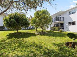 2 bedroom Stock Cooperative at 1050 SE 14th Place #15B, Cliff Lake Villas Co-Op, Fort Lauderdale — photo 3