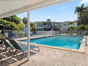 1050 SE 14th Place #15B, Fort Lauderdale FL - photo 13 of 23