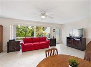 1050 SE 14th Place #15B, Fort Lauderdale FL - photo 6 of 23