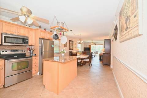 1100 E Indiantown Road #113, Jupiter FL - photo 6 of 36