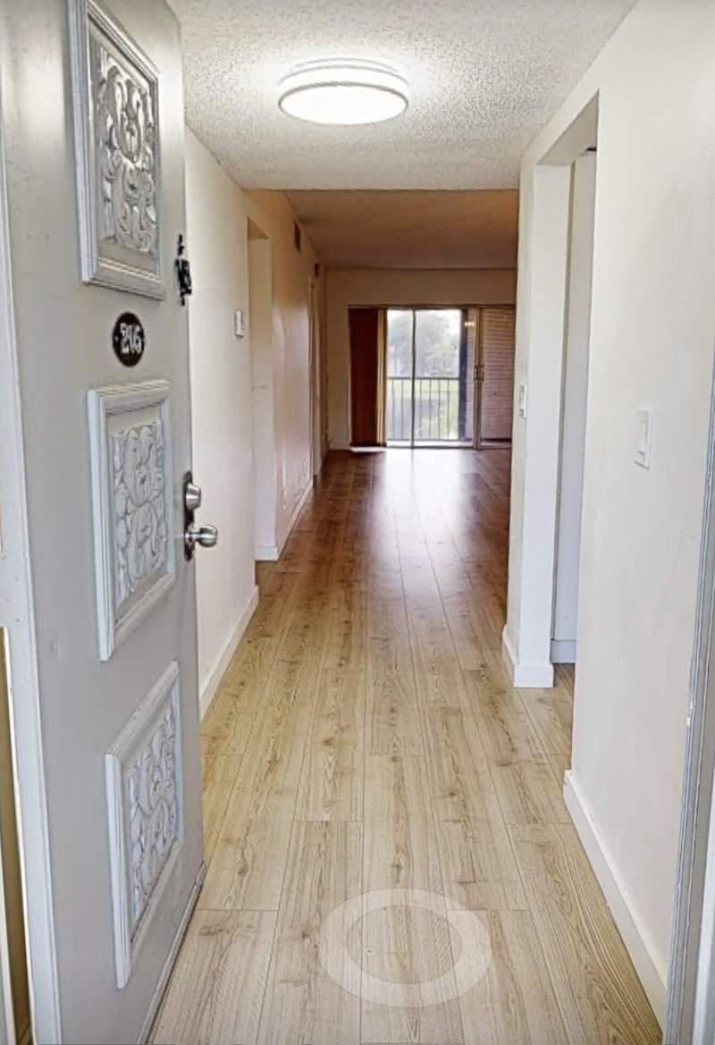 2 bedroom Condominium at 4025 N Nob Hill Road #205, Sunrise Island Condominium III, Sunrise — photo 2