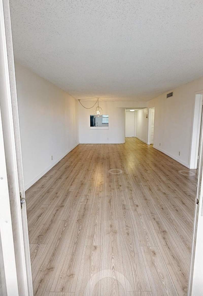 2 bedroom Condominium at 4025 N Nob Hill Road #409, Sunrise Island Condominium III, Sunrise — photo 4