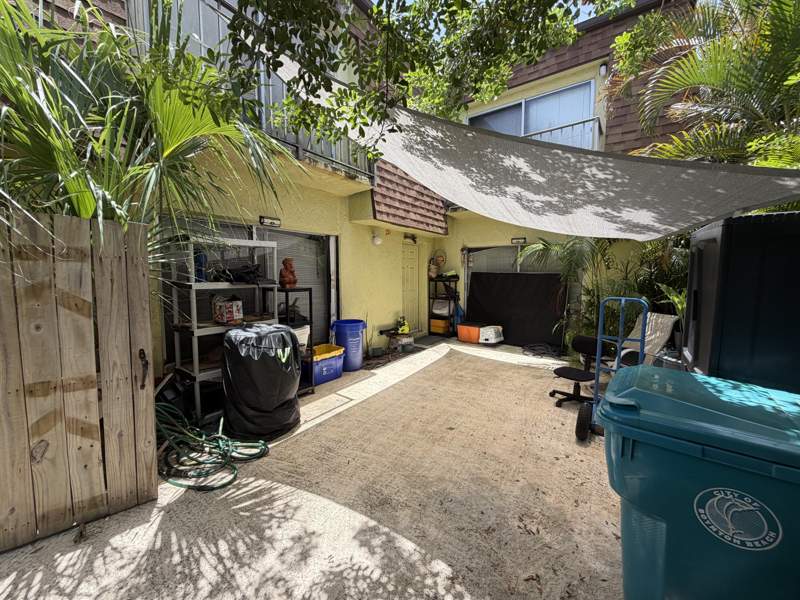 2 bedroom Townhouse at 2623 SE 5th Circle, Los Mangos Patio Villas And Townhomes, Boynton Beach — photo 4