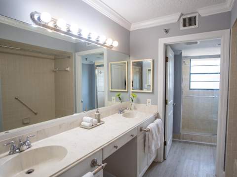 7370 S Oriole Boulevard #102, Delray Beach FL - photo 8 of 36