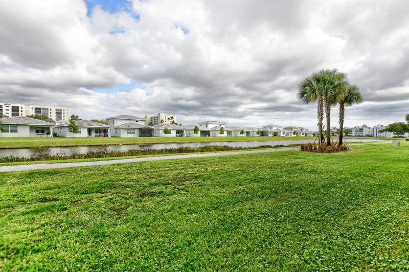 3 bedroom Condominium at 7370 S Oriole Boulevard #102, Huntington Towers Condo, Delray Beach — photo 3