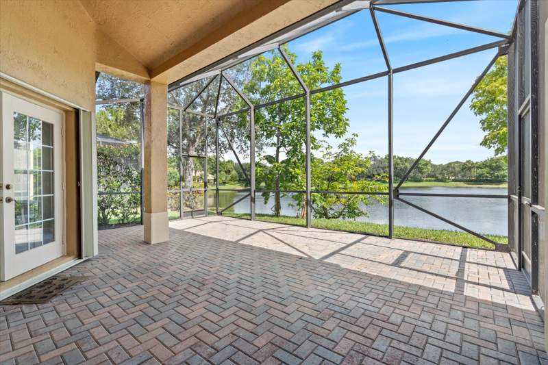 4 bedroom Single Family Residence at 11259 NW 65th Manor, Parkland Isles, Parkland — photo 3