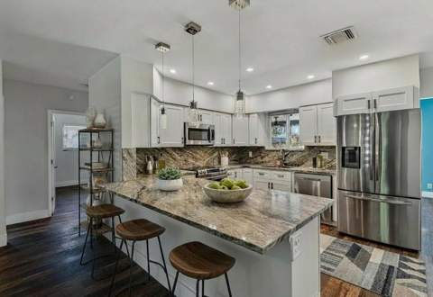 4821 NE 6th Avenue, Oakland Park FL - photo 6 of 36