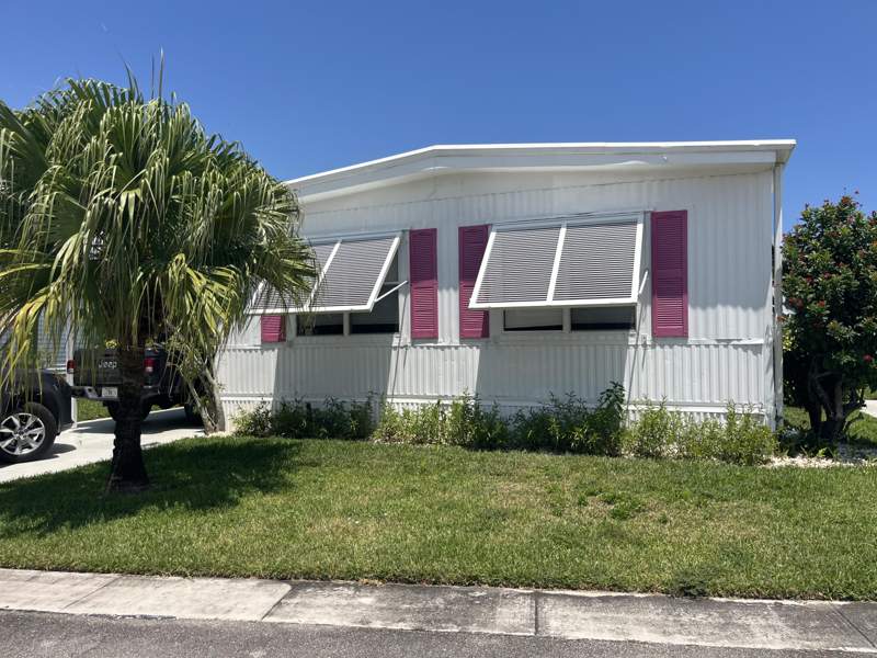 2 bedroom Manufactured Home at 400 N Hwy A1A #Unit 67, Jupiter River Park Condo, Jupiter — photo 4