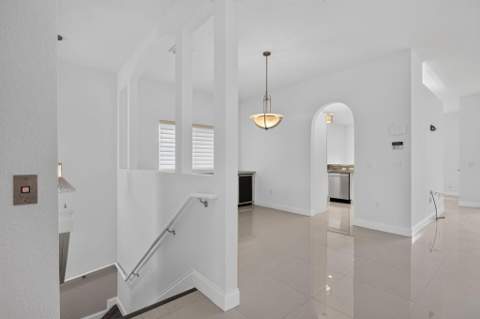 7940 Exeter Circle #201, Tamarac FL - photo 7 of 34