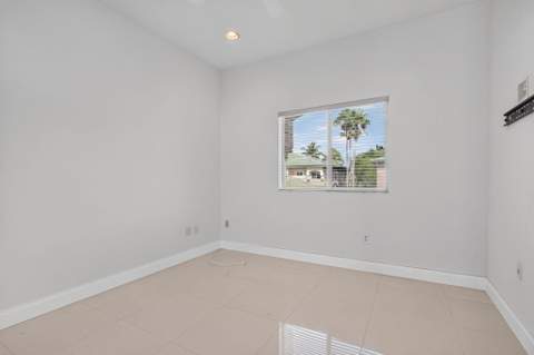 7940 Exeter Circle #201, Tamarac FL - photo 22 of 34