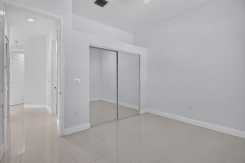 7940 Exeter Circle #201, Tamarac FL - photo 24 of 34