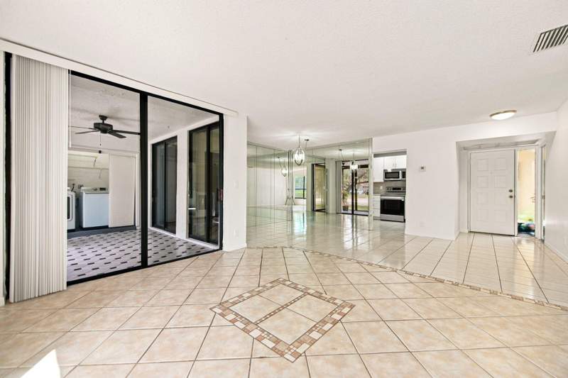 3 bedroom Condominium at 2662 Carambola Circle, Applewood Village I-D Condo, Coconut Creek — photo 4