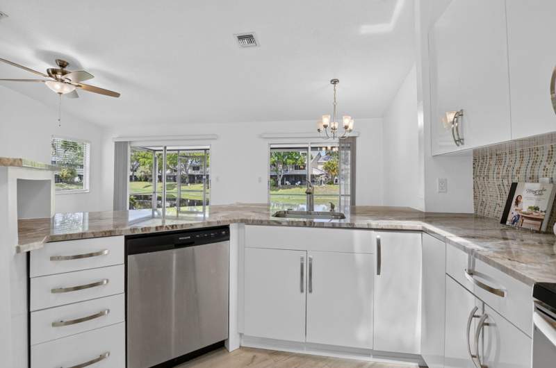 2 bedroom Villa at 1971 Discovery Circle, Discovery Pointe, Deerfield Beach — photo 4